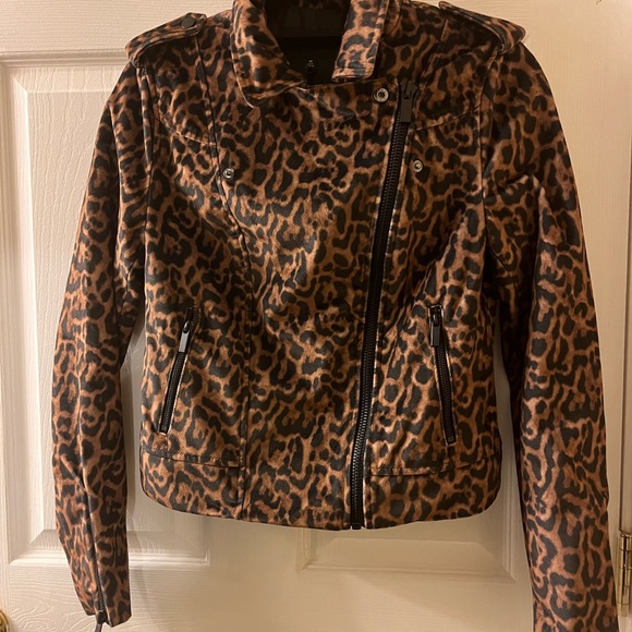 Romeo and Juliet Couture leopard print moto jacket - Picture 2 of 7